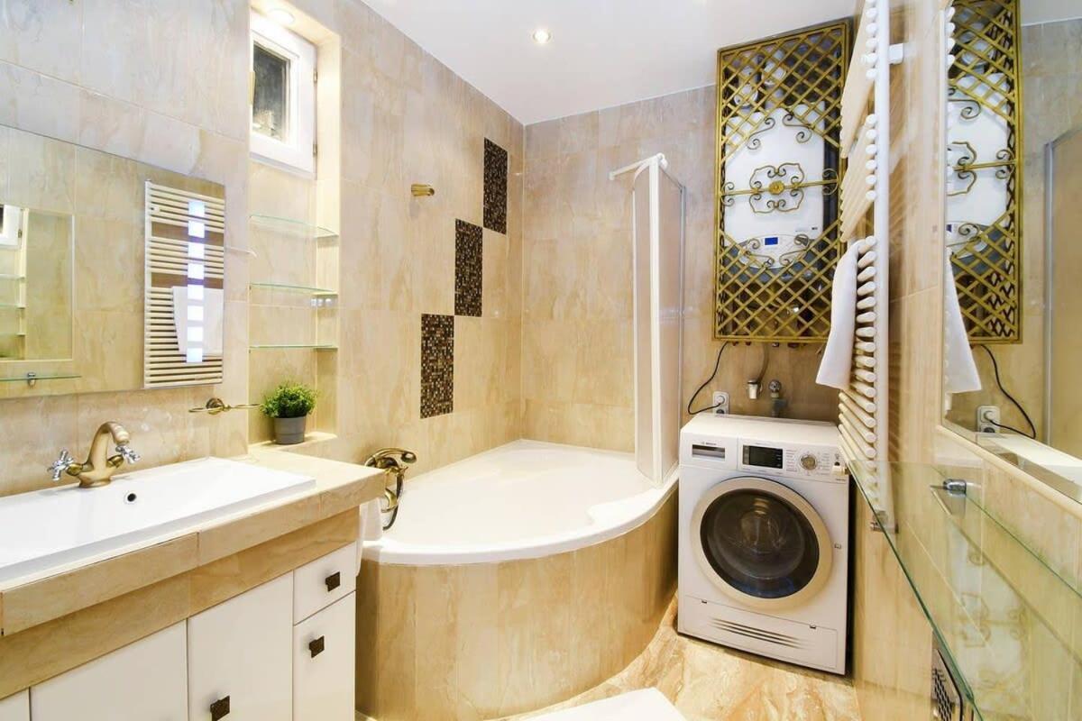 Very Central Very Spacious New Home Budapest Esterno foto