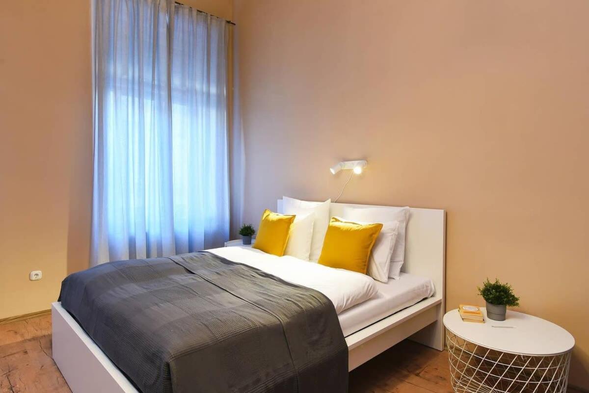 Very Central Very Spacious New Home Budapest Esterno foto