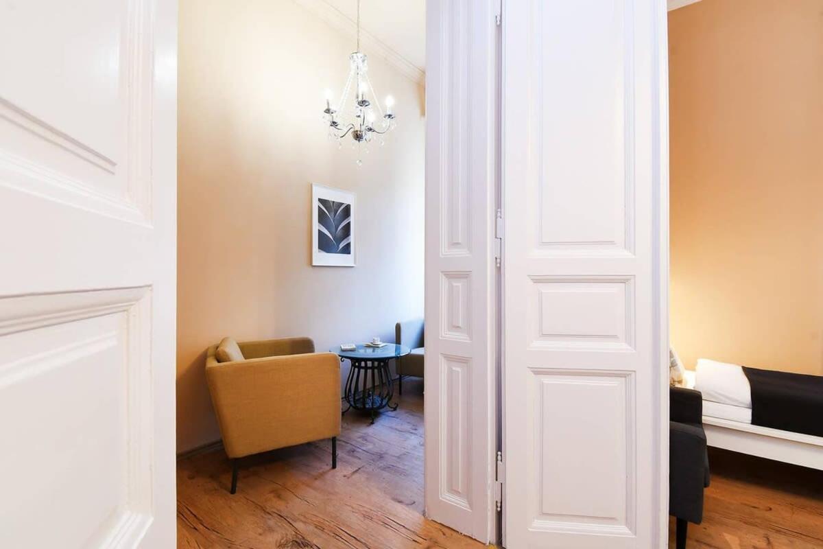 Very Central Very Spacious New Home Budapest Esterno foto