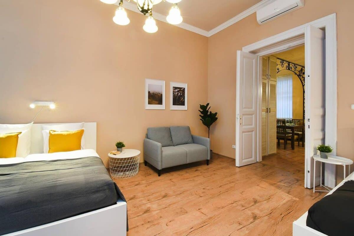 Very Central Very Spacious New Home Budapest Esterno foto