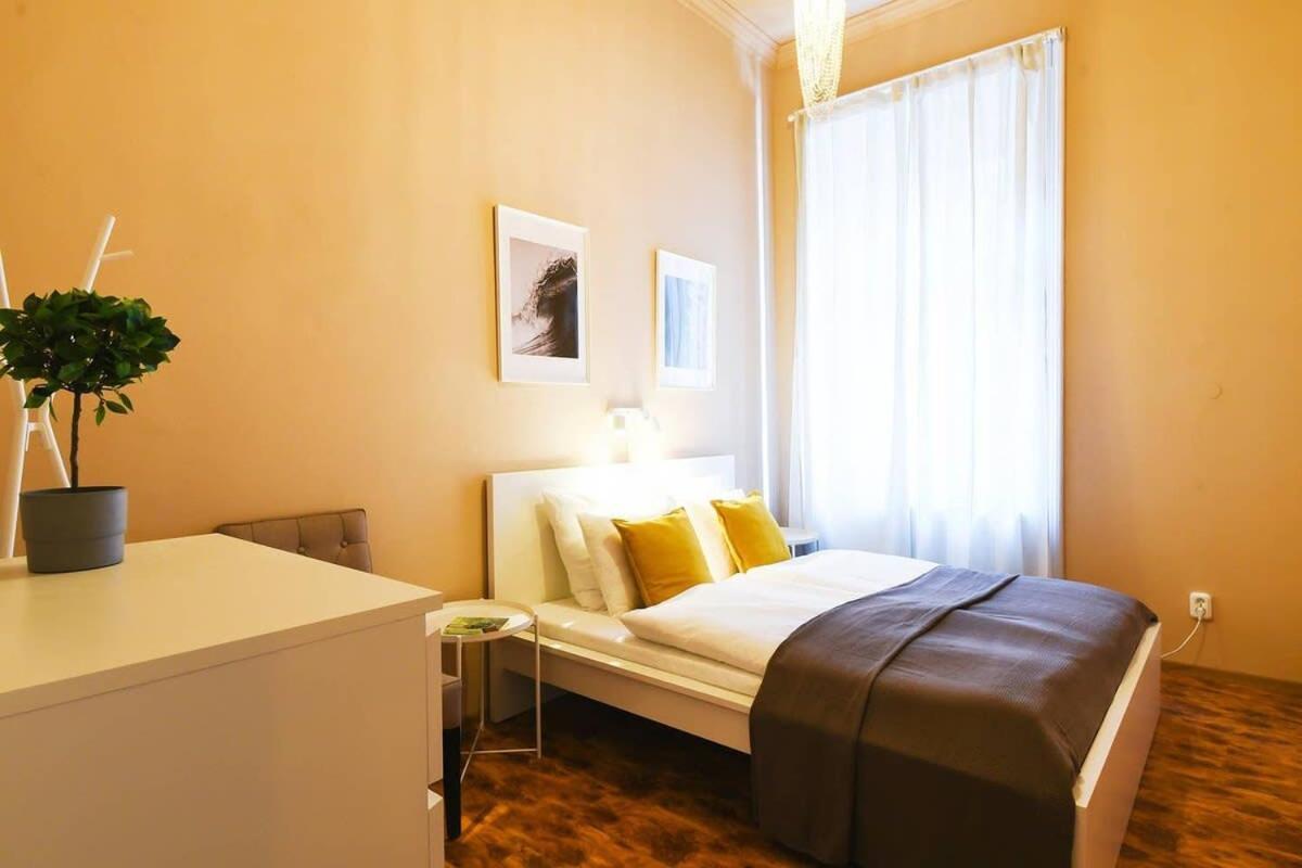 Very Central Very Spacious New Home Budapest Esterno foto