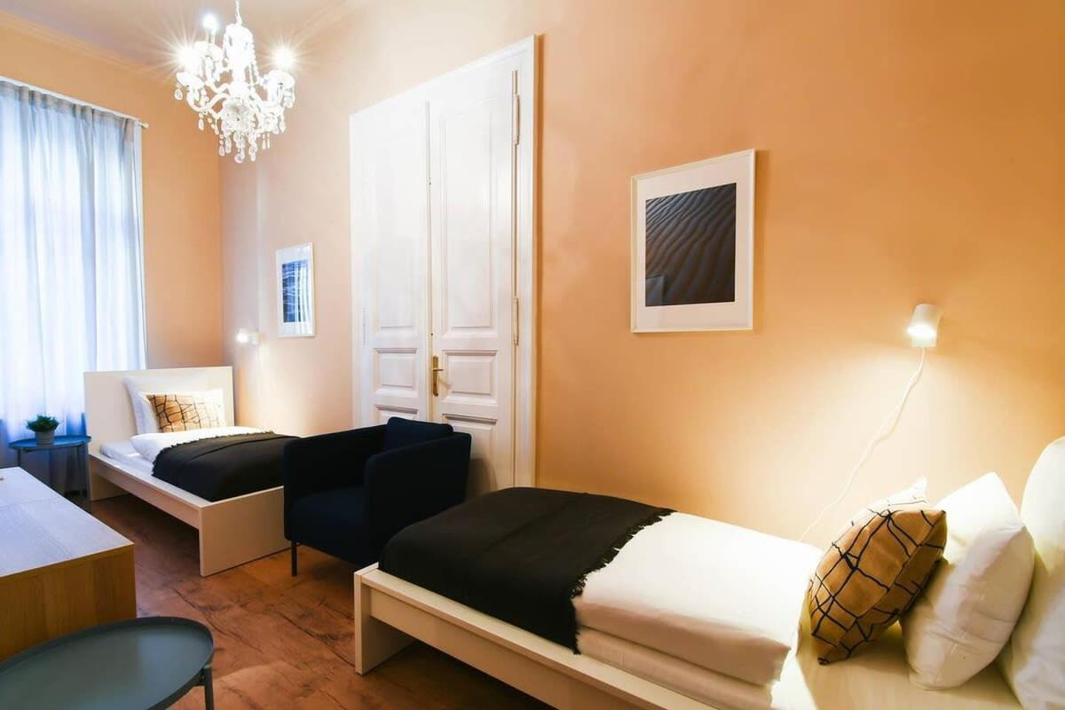 Very Central Very Spacious New Home Budapest Esterno foto