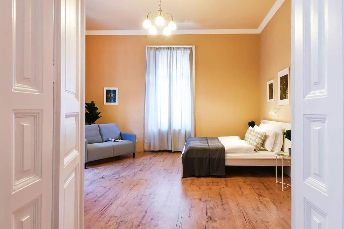 Very Central Very Spacious New Home Budapest Esterno foto