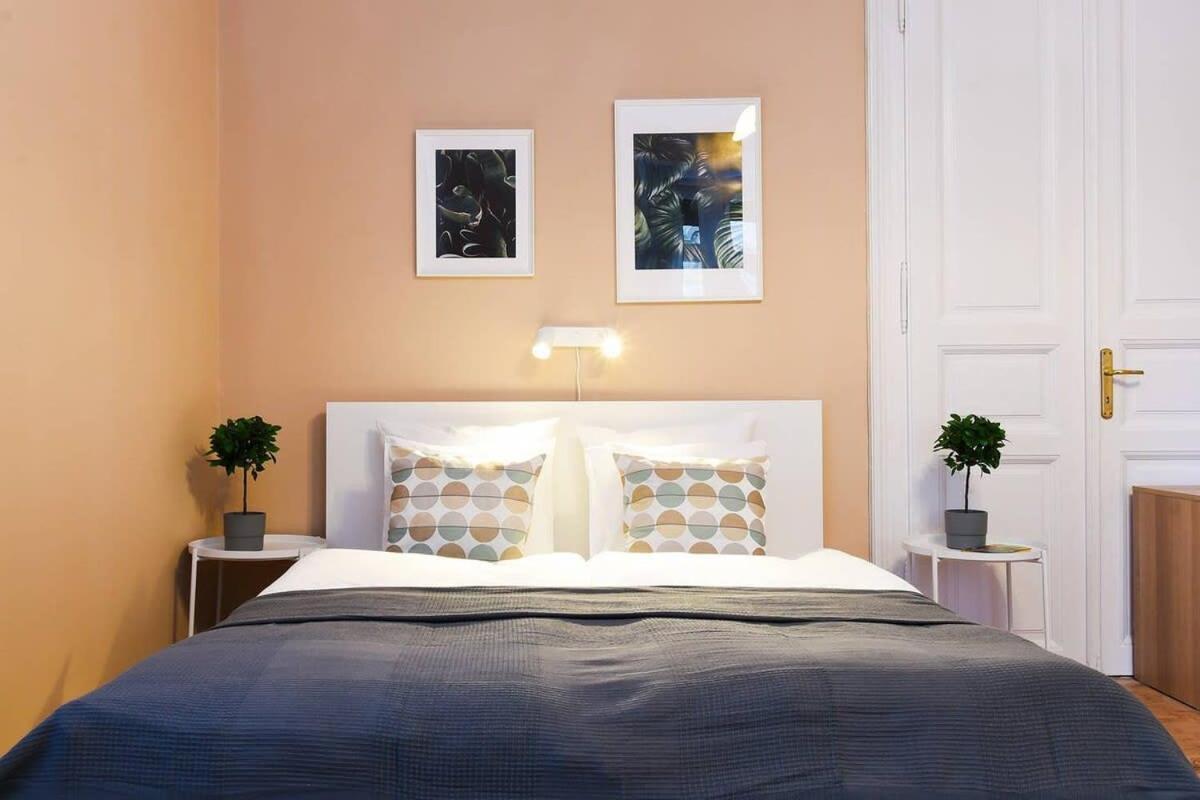 Very Central Very Spacious New Home Budapest Esterno foto